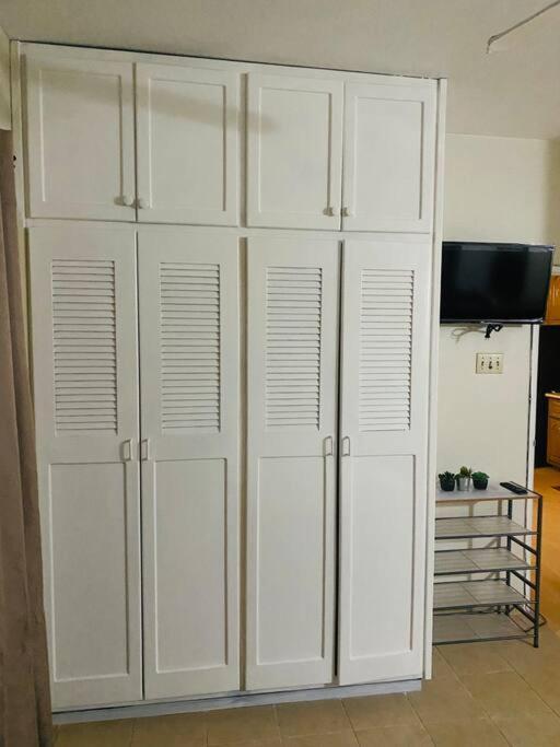 Club Caribbean Apartments Runaway Bay Bagian luar foto